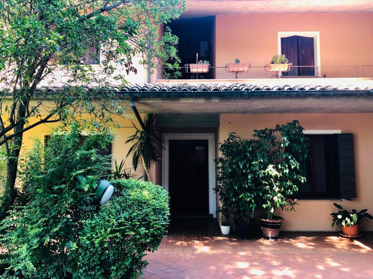 Bed and Breakfast Opera Deluxe Равенна Экстерьер фото