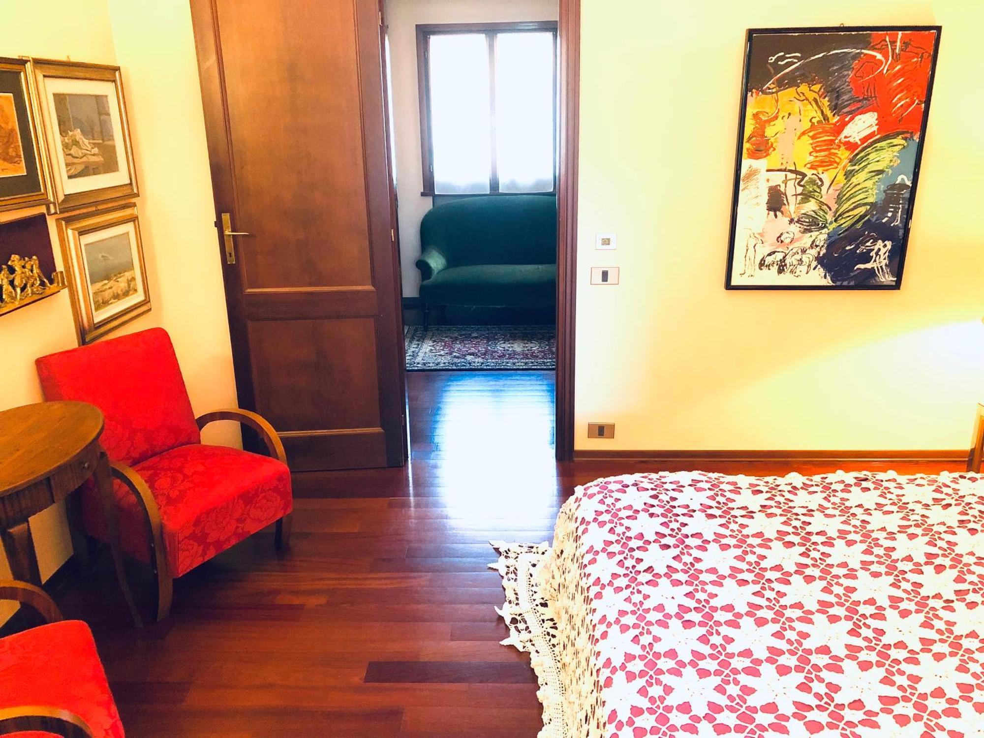 Bed and Breakfast Opera Deluxe Равенна Экстерьер фото